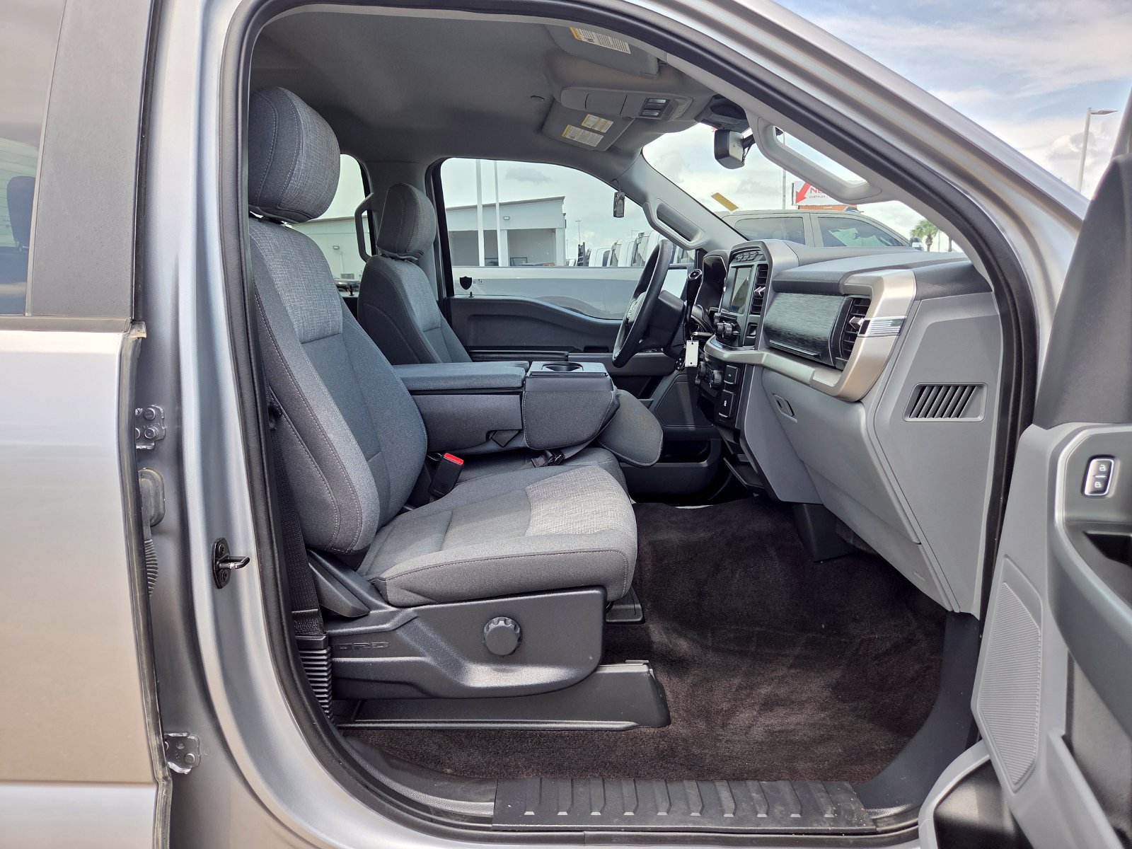 Used 2021 Ford F150 XLT w/ Trailer Tow Package AWD/4WD image 21