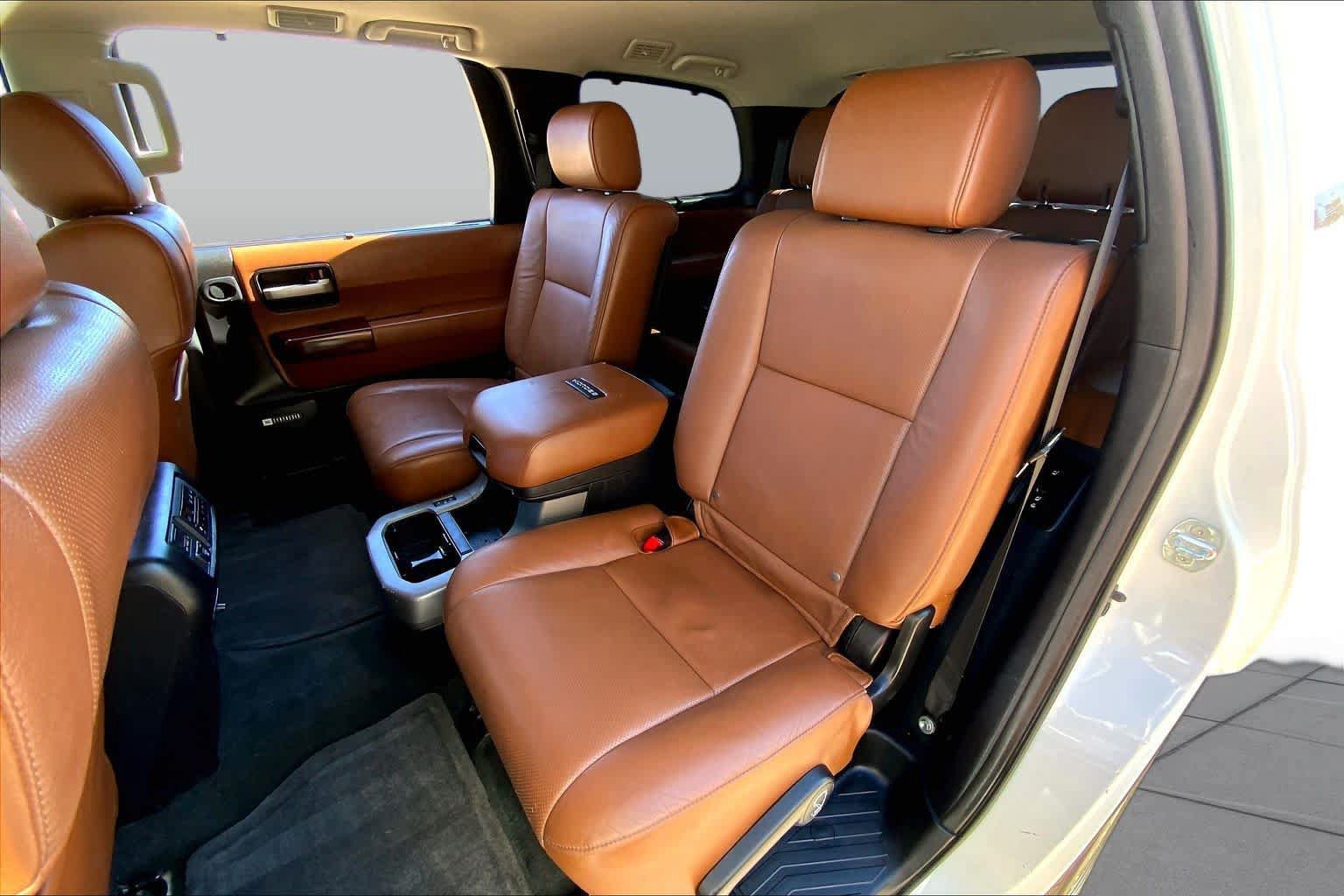 Used 2017 Toyota Sequoia Platinum RWD image 21