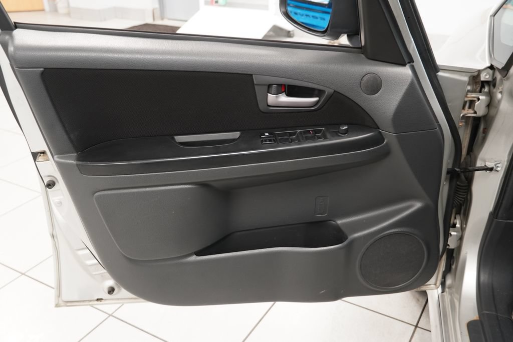 Used 2008 Suzuki SX4 Sedan FWD image 16