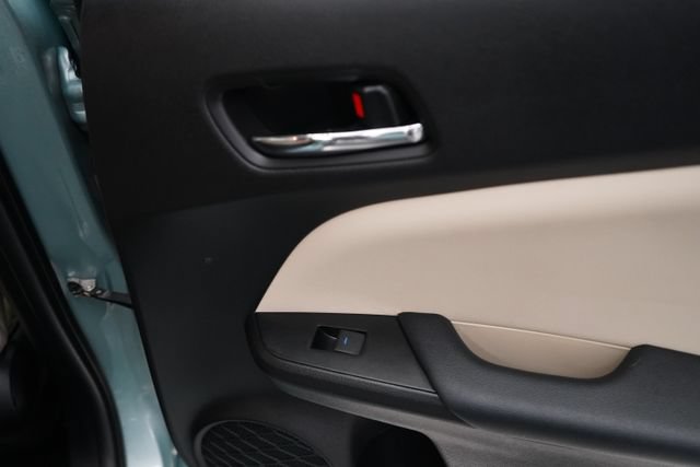 Used 2020 Toyota Prius XLE AWD/4WD image 44