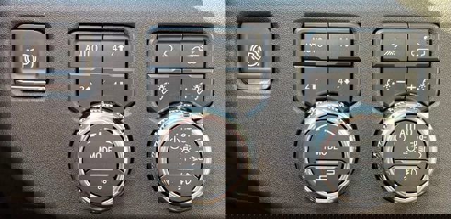 New 2026 GMC Sierra 3500 SLT w/ SLT Premium Package image 27