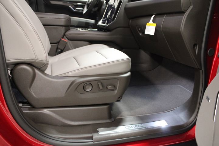 New 2026 GMC Yukon XL Elevation w/ Elevation Premium Package image 28