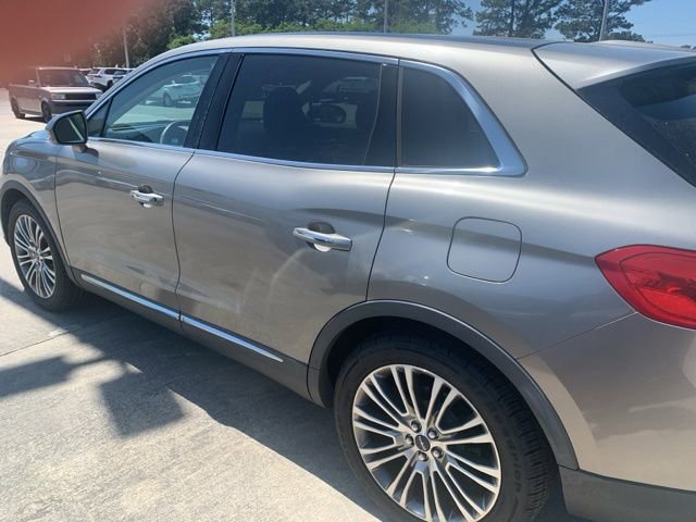 Used 2016 Lincoln MKX Reserve w/ Climate Package FWD image 4