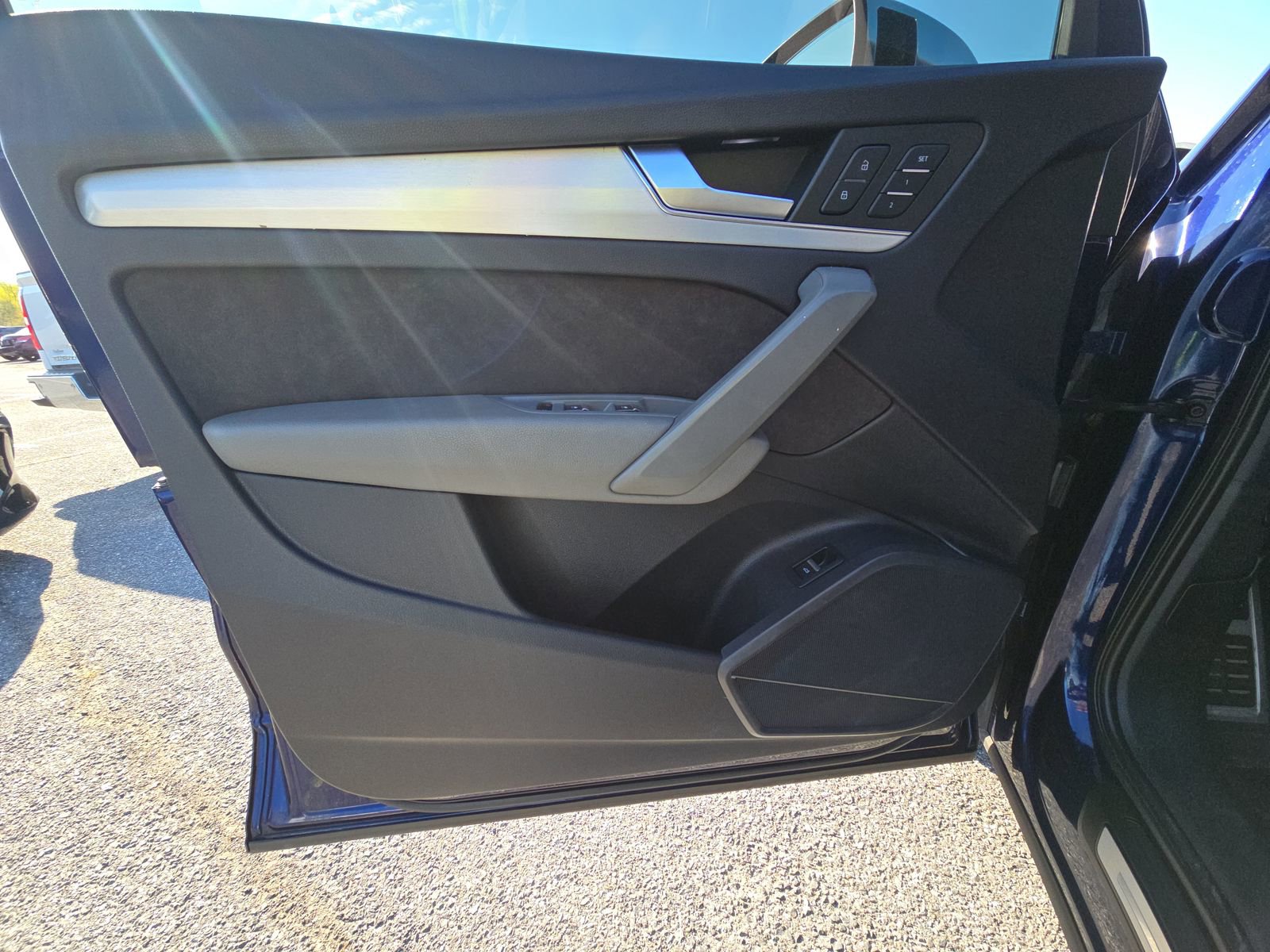 Used 2018 Audi SQ5 Premium Plus AWD/4WD image 17