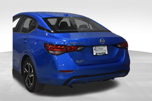 Used 2025 Nissan Sentra SV image 9