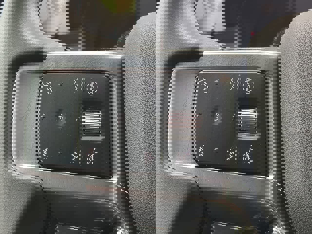 Used 2025 Land Rover Discovery Dynamic SE image 26