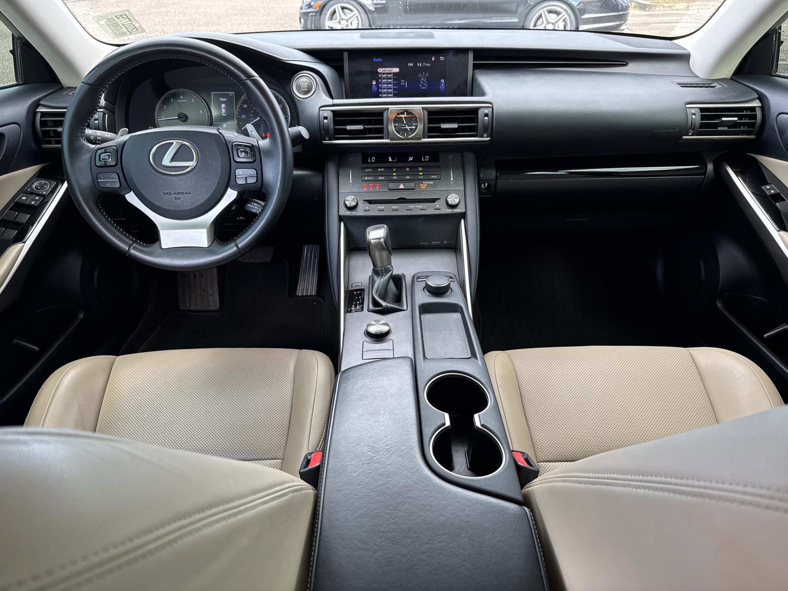 Used 2020 Lexus IS 300 image 8