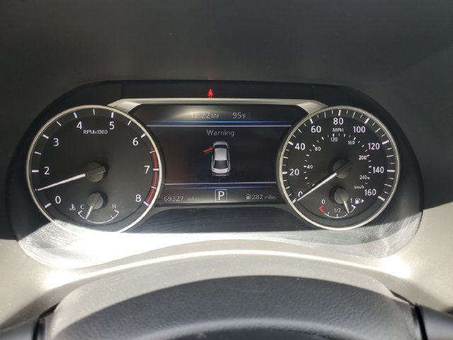 Used 2022 Nissan Sentra SR w/ Electronics Package FWD image 18