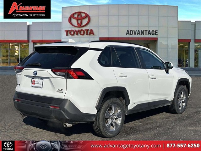 Used 2023 Toyota RAV4 XLE image 4