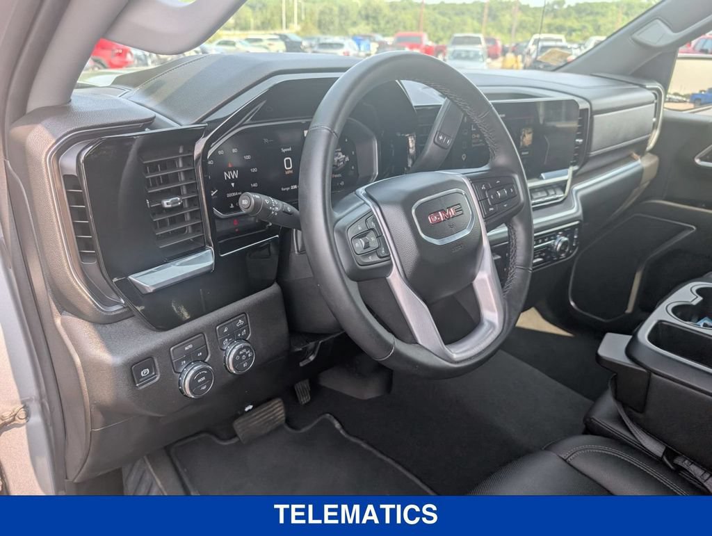 Used 2026 GMC Sierra 1500 SLT AWD/4WD image 19