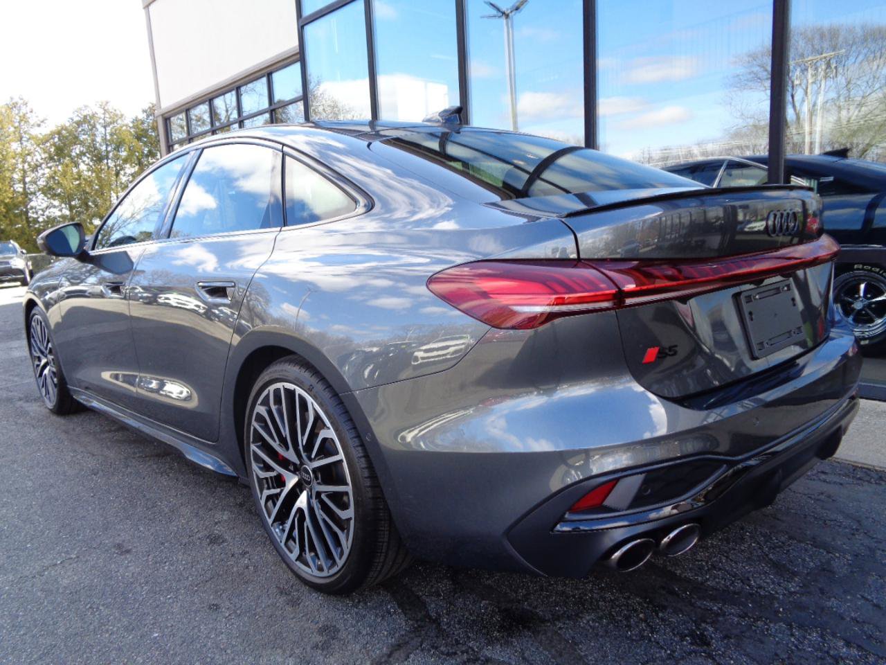Used 2025 Audi S5 Premium Plus w/ Premium Plus Package image 7