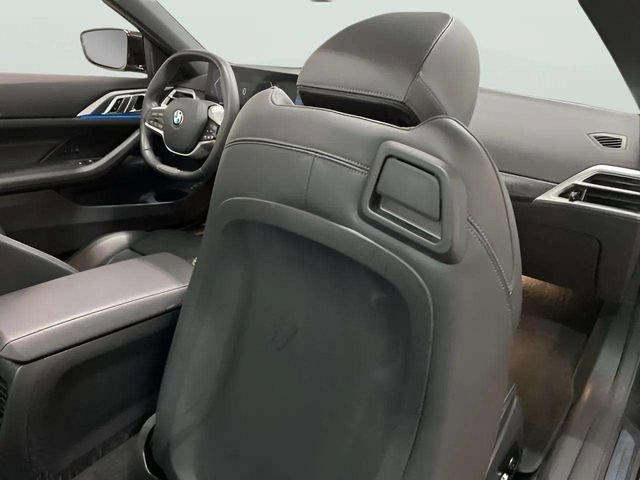 Used 2025 BMW 430i Convertible w/ Premium Package RWD image 89