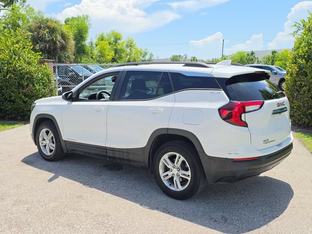 Certified 2023 GMC Terrain SLE w/ Driver Convenience Package FWD image 3