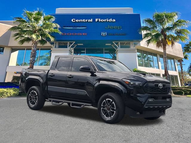 Used 2025 Toyota Tacoma TRD Sport RWD image 2