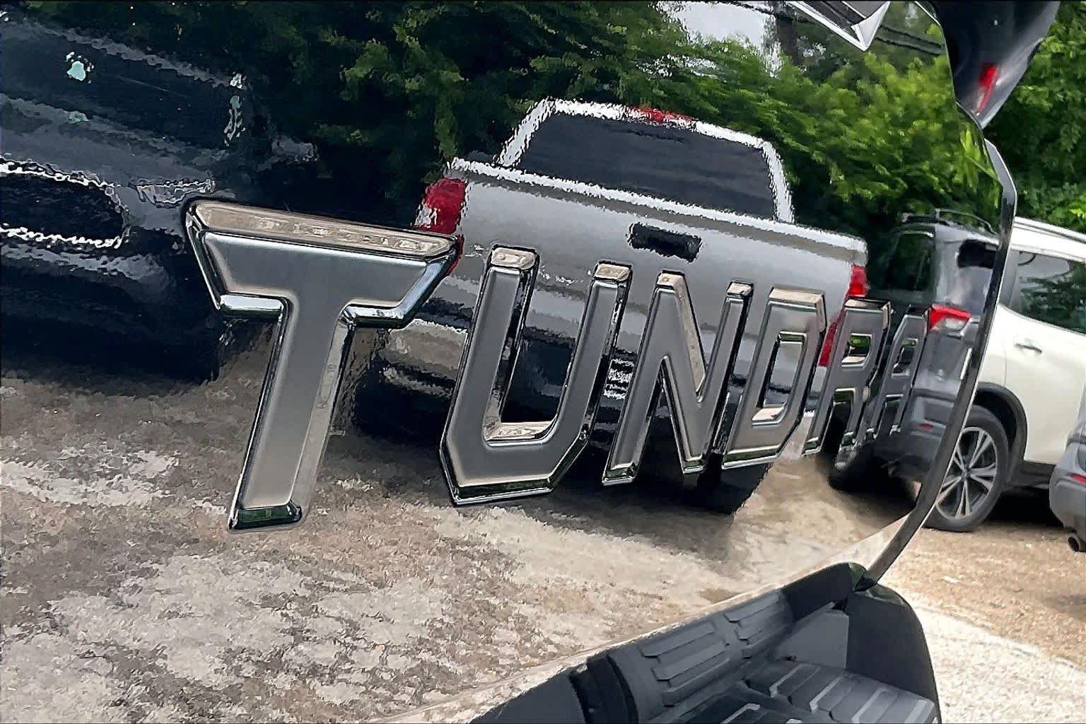 Used 2024 Toyota Tundra Limited AWD/4WD image 10