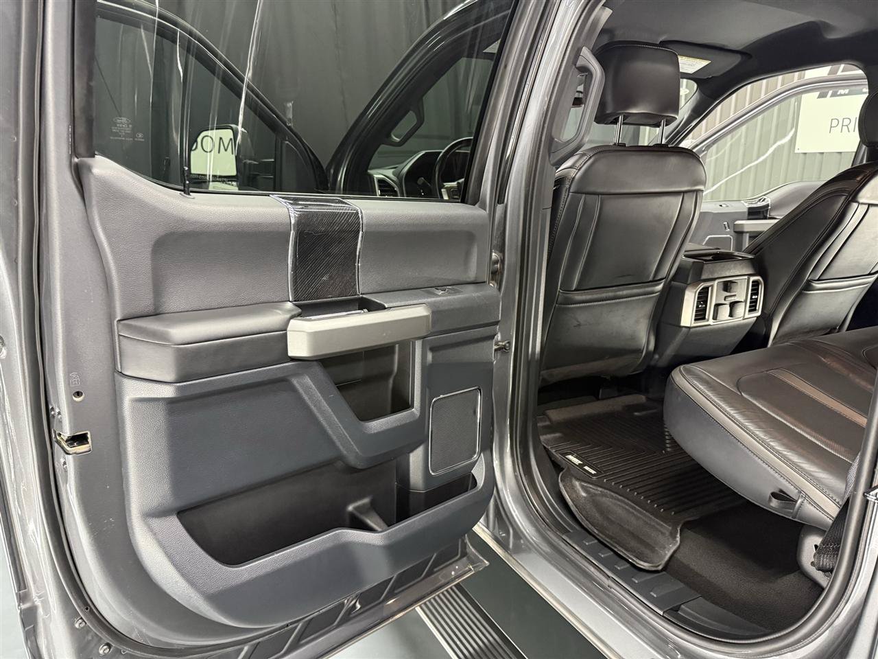 Used 2022 Ford F250 Platinum AWD/4WD image 21