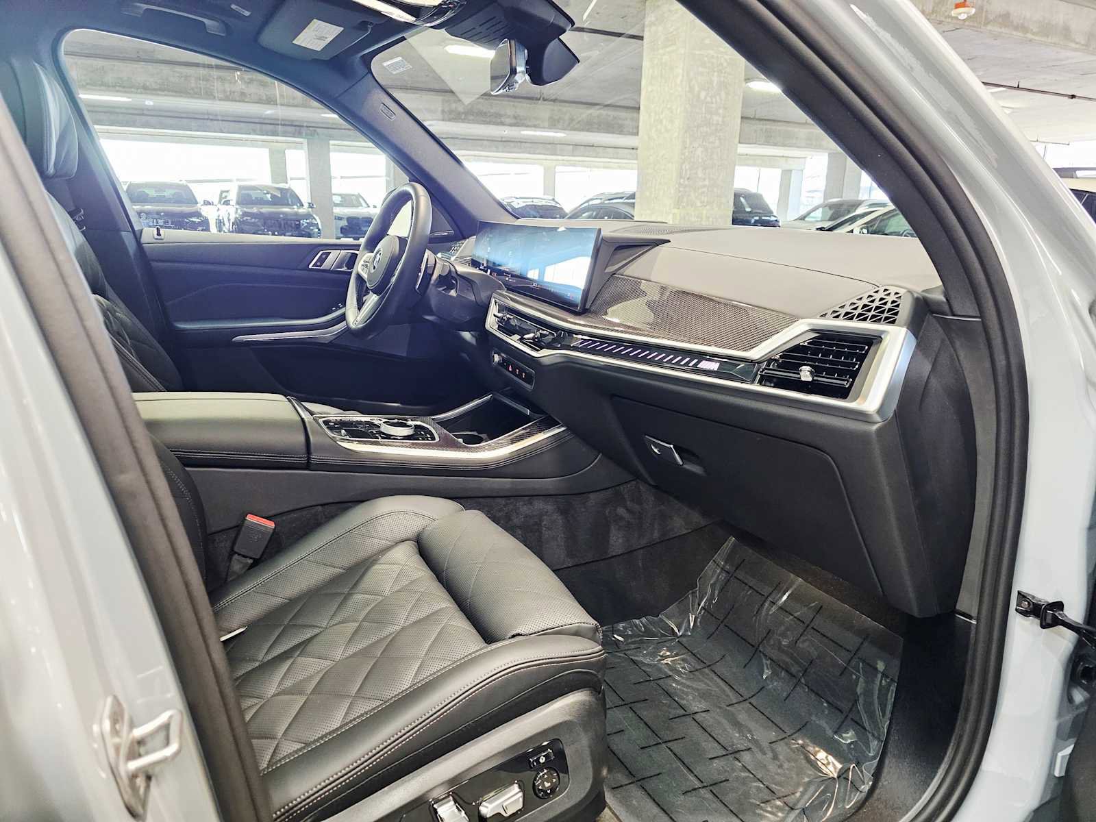 Used 2026 BMW X5 M60i AWD/4WD image 28
