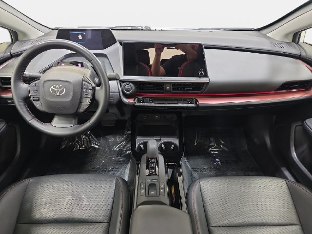 Used 2024 Toyota Prius Prime FWD image 9