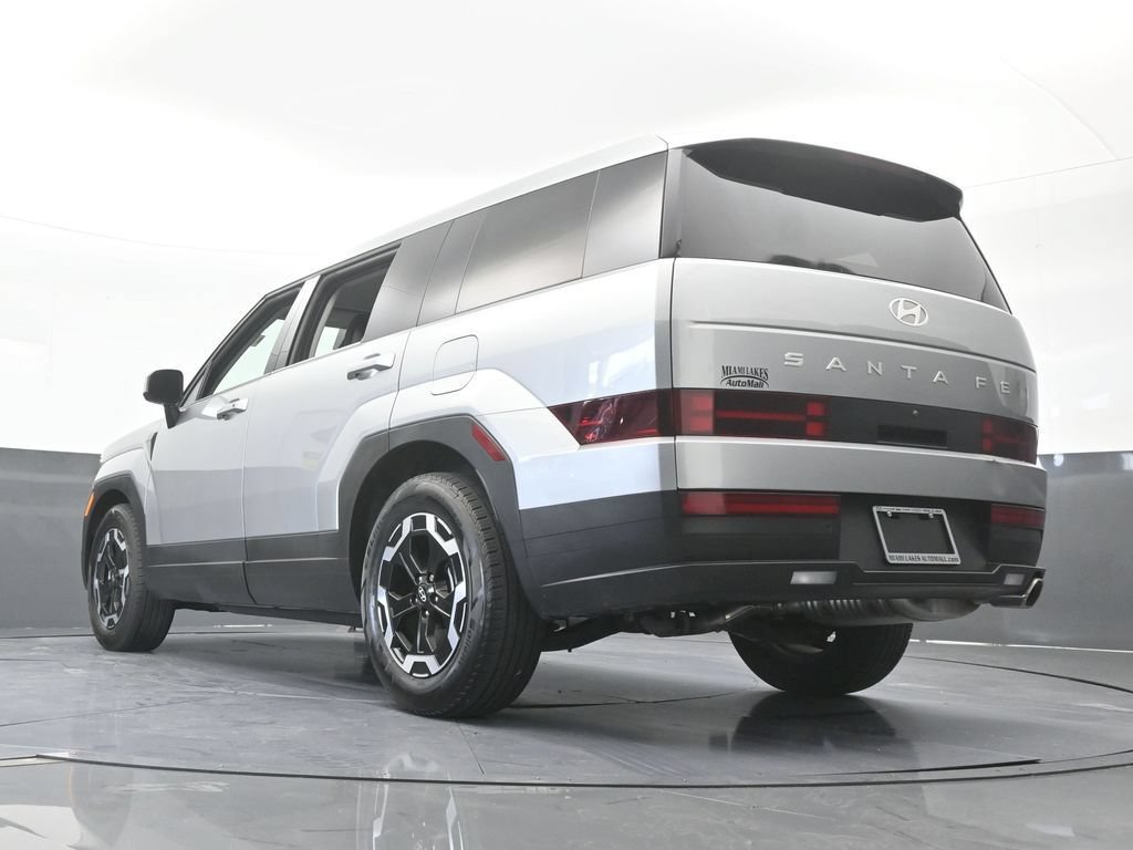 Used 2025 Hyundai Santa Fe SE FWD image 57