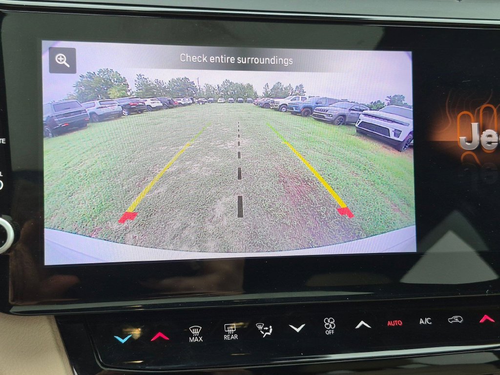 New 2026 Jeep Grand Cherokee Limited RWD image 20