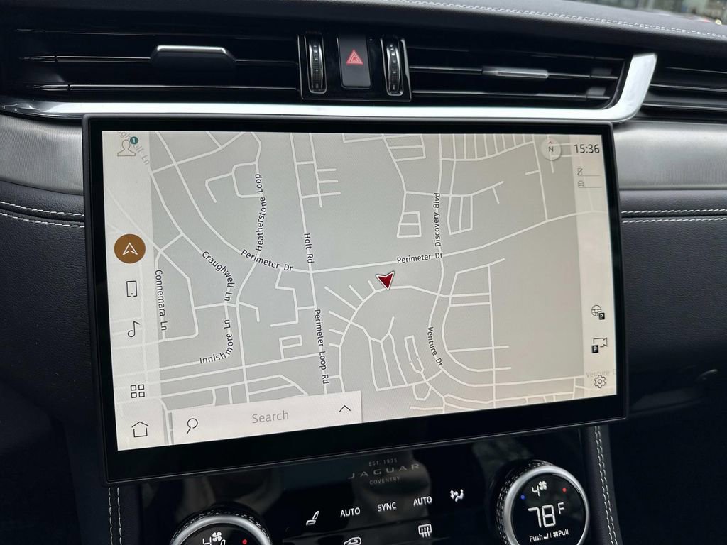 New 2025 Jaguar F-PACE R-Dynamic S image 15