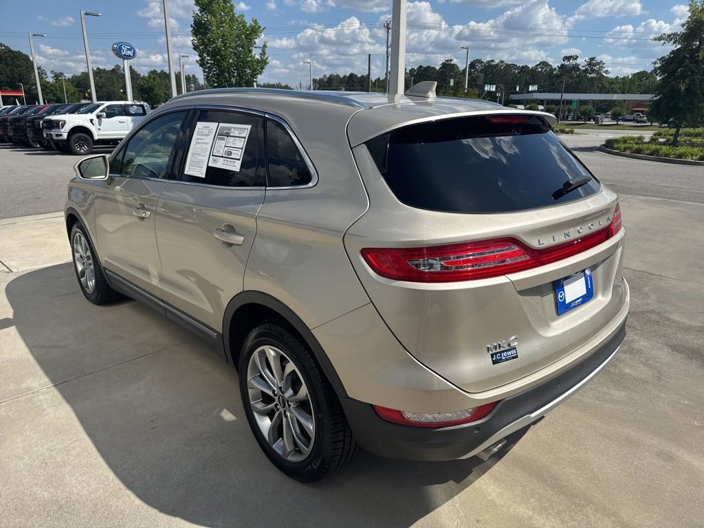 Used 2017 Lincoln MKC Select w/ Select Plus Package FWD image 4