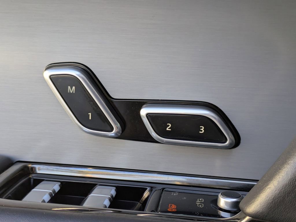 Used 2023 Land Rover Range Rover Sport SE Dynamic image 21