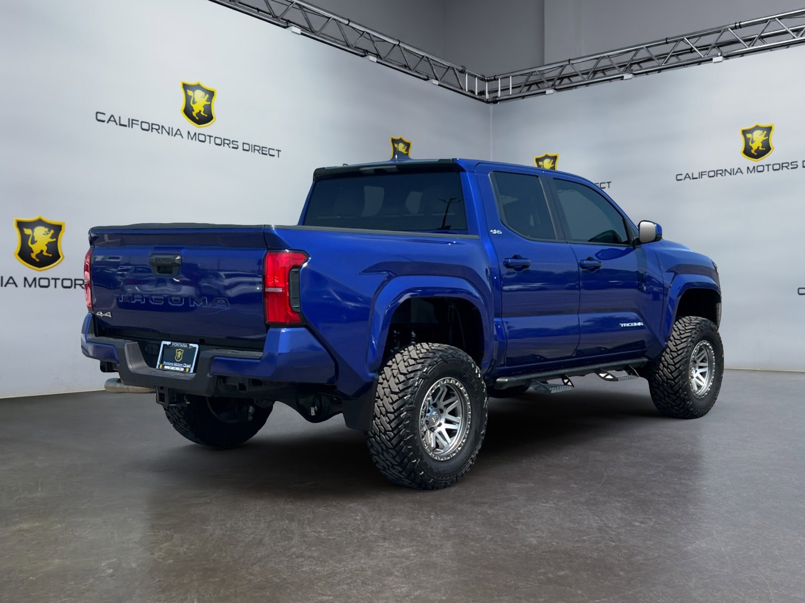 Used 2024 Toyota Tacoma SR5 image 5