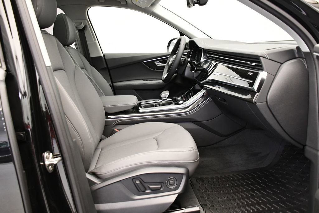 New 2025 Audi Q7 3.0T Premium Plus image 47