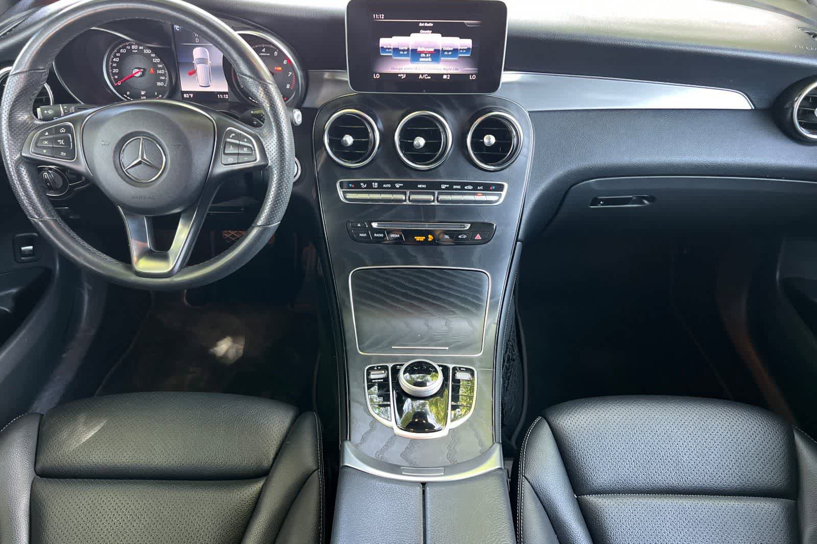 Used 2019 Mercedes-Benz GLC 300 image 4