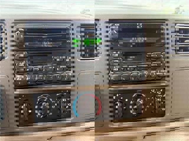 Used 2001 Ford F550 2WD Crew Cab Super Duty image 42