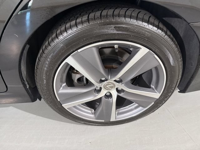 Used 2018 Lexus GS 350 RWD image 7