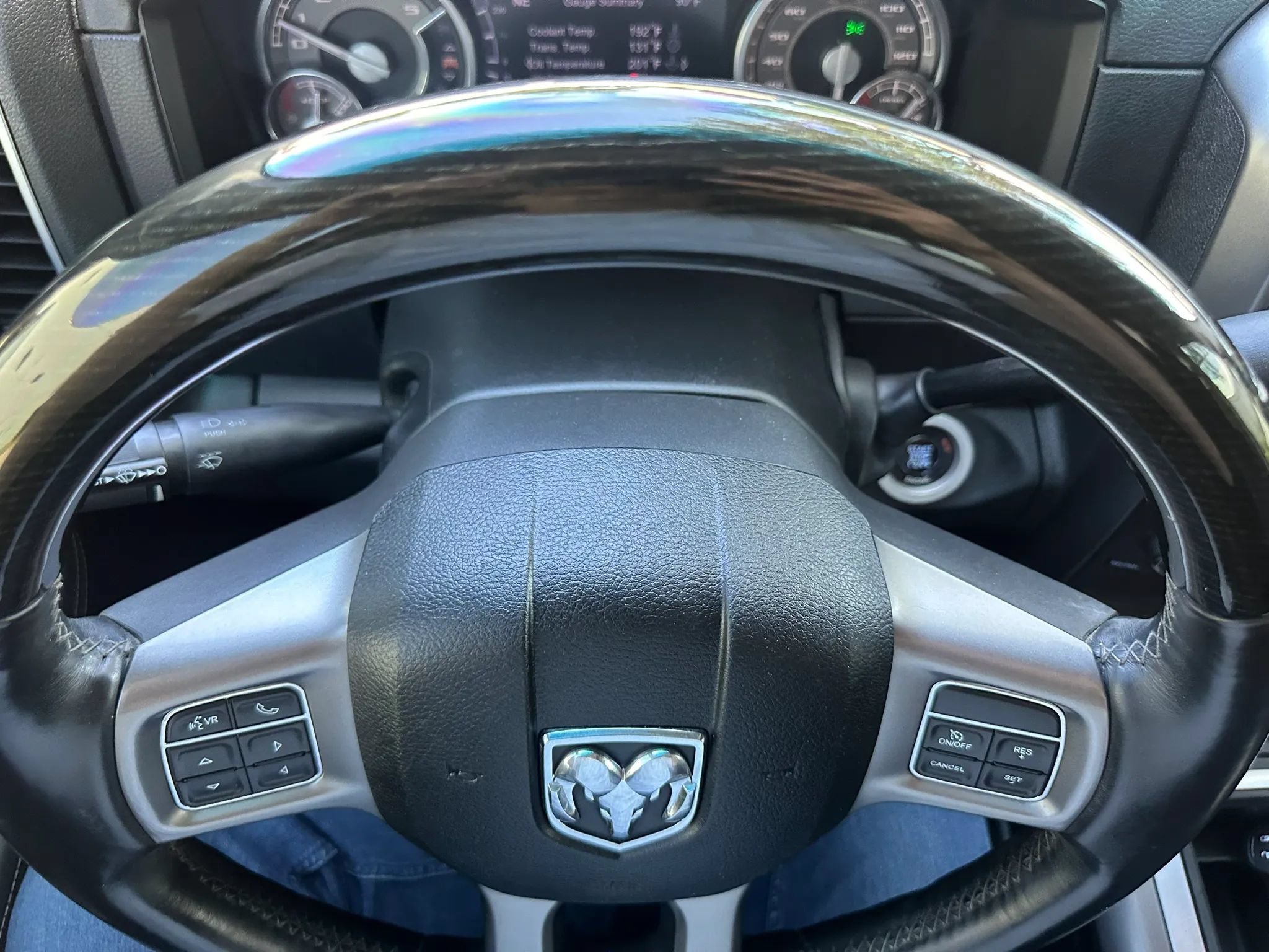 Used 2015 RAM 2500 Limited AWD/4WD image 39