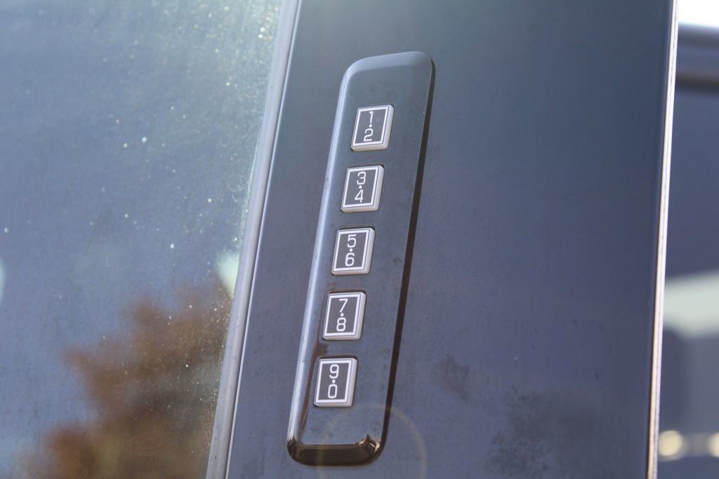 Used 2019 Ford F150 Raptor w/ Equipment Group 802A Luxury image 13