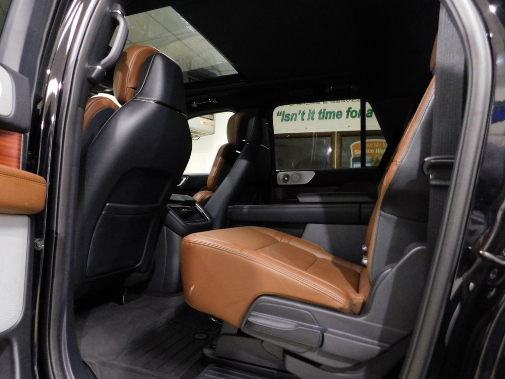 Used 2024 Lincoln Navigator L Reserve w/ Equipment Group 201A image 77
