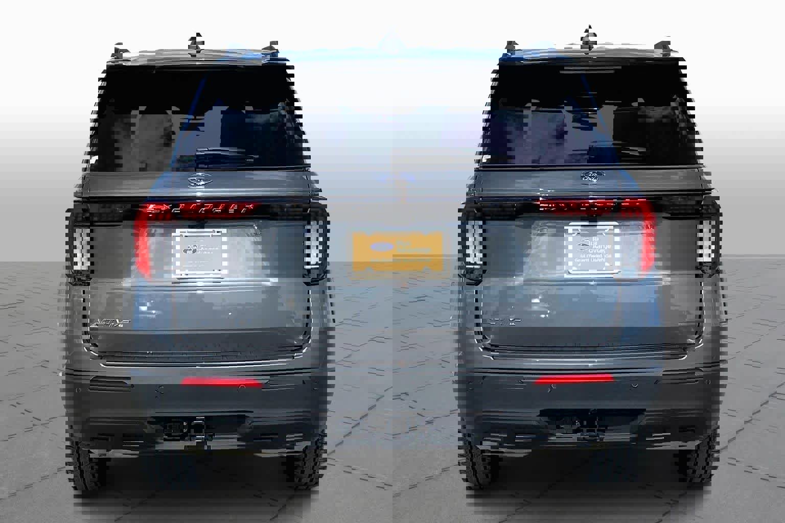 Used 2026 Ford Explorer Active image 5