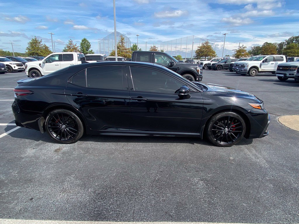 Used 2023 Toyota Camry XSE FWD image 8