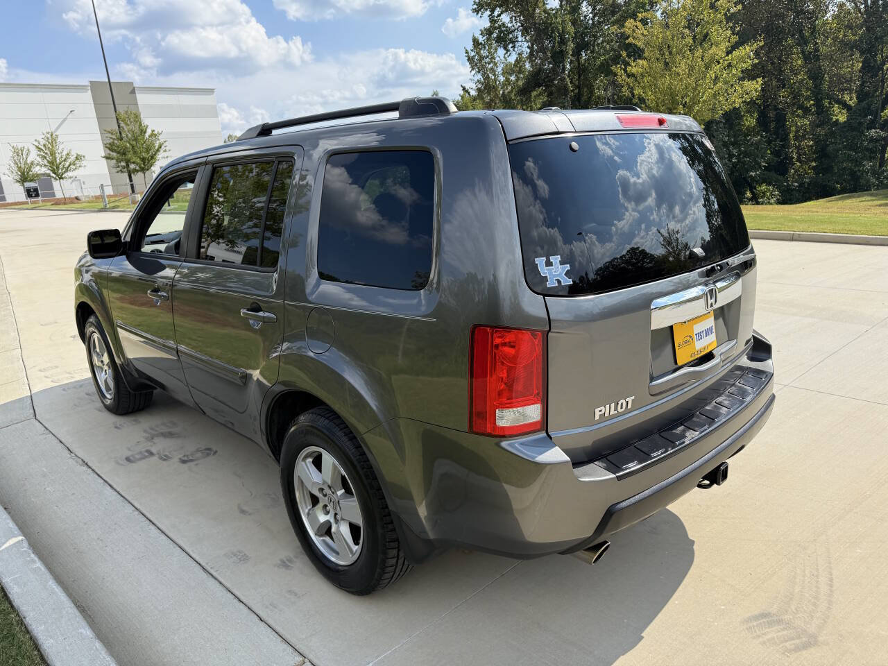 Used 2011 Honda Pilot EX-L image 4