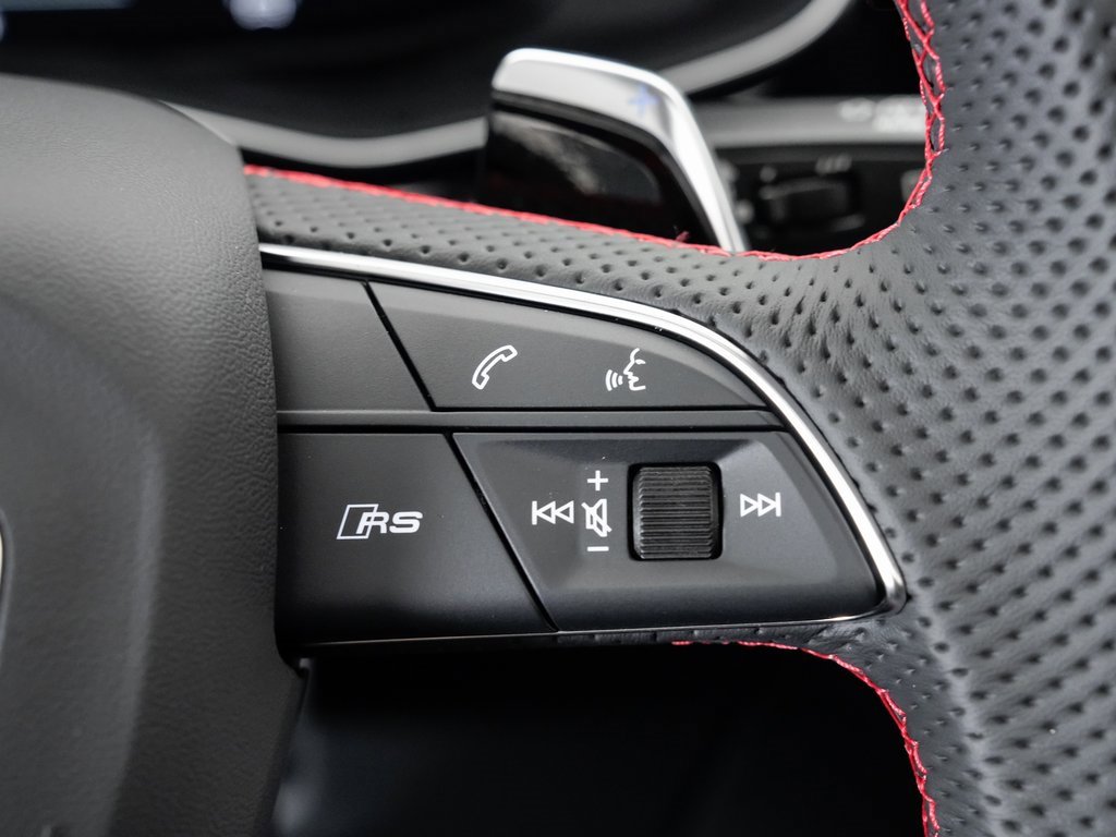 New 2025 Audi RS Q8 performance image 16