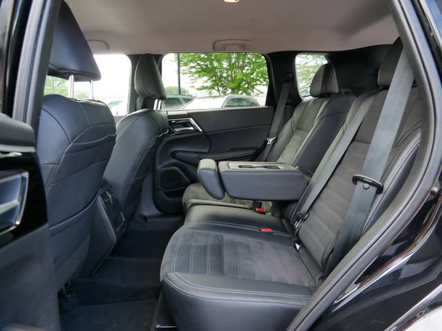 Used 2024 Mitsubishi Outlander SE AWD/4WD image 11