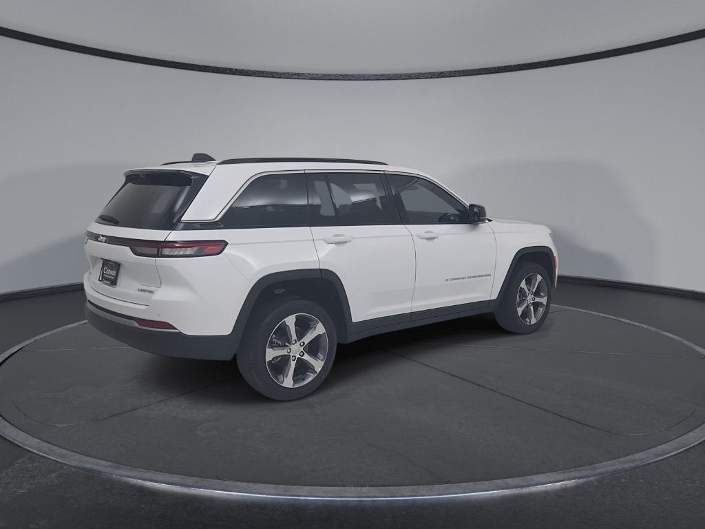 New 2026 Jeep Grand Cherokee Limited w/ Luxury Tech Group II AWD/4WD image 15