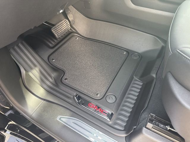 New 2026 GMC Sierra 1500 SLT image 34