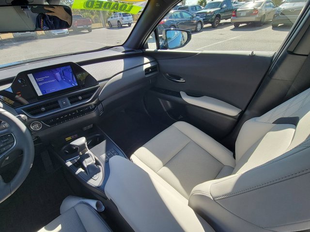 Used 2023 Lexus UX 250h FWD w/ Premium Package image 3