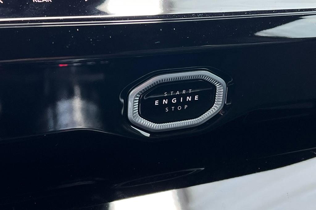 New 2026 Jeep Grand Cherokee Altitude image 23