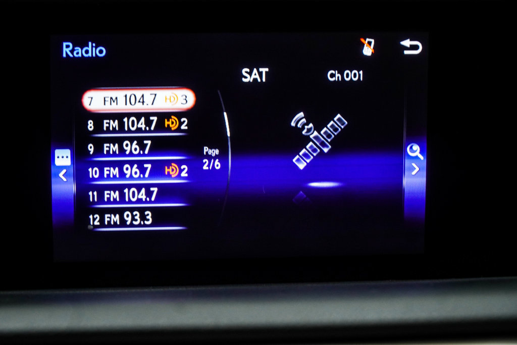 Used 2020 Lexus IS 300 AWD w/ Premium Package image 33