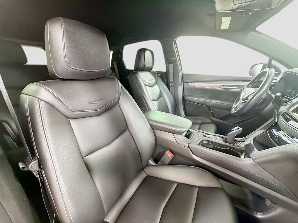 Used 2022 Cadillac XT5 Luxury image 27