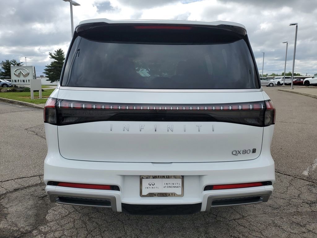New 2026 INFINITI QX80 Luxe w/ Cargo Package AWD/4WD image 3