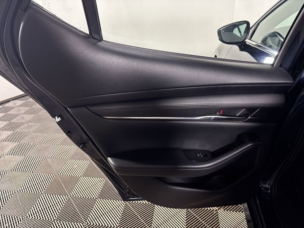 Used 2022 MAZDA MAZDA3 s image 19