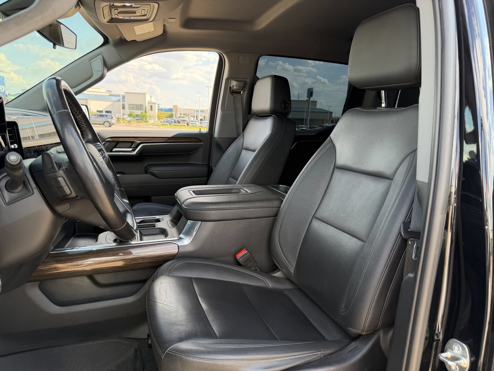Used 2022 Chevrolet Silverado 1500 LT Trail Boss w/ LT Trail Boss Premium Package AWD/4WD image 27
