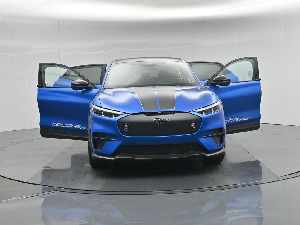 Used 2025 Ford Mustang Mach-E GT AWD/4WD image 33